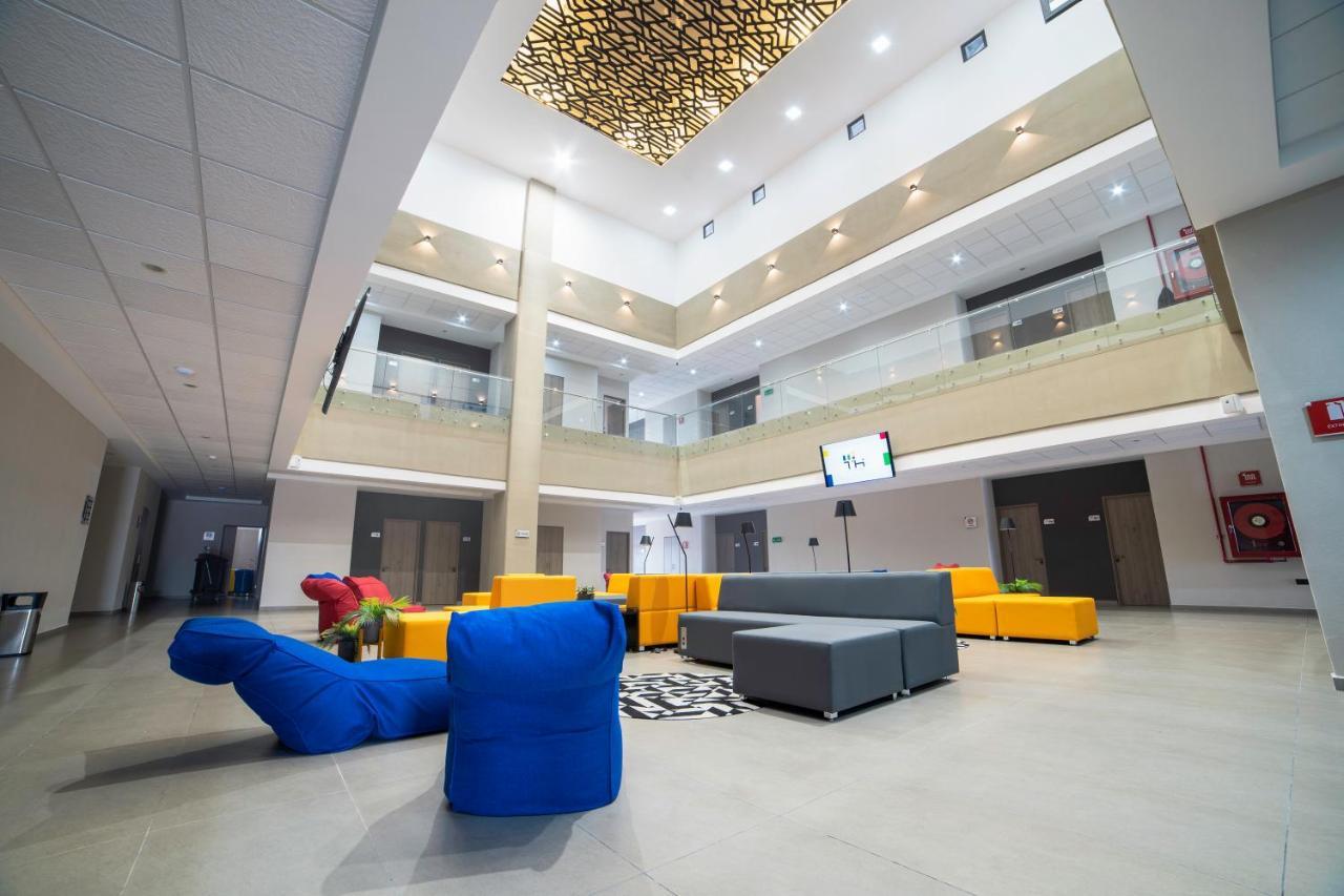 Th Hotel & Vivienda تيباتيتلان دي موريلوس المظهر الخارجي الصورة