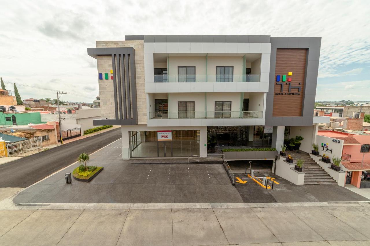 Th Hotel & Vivienda تيباتيتلان دي موريلوس المظهر الخارجي الصورة