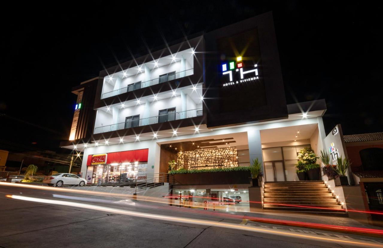 Th Hotel & Vivienda تيباتيتلان دي موريلوس المظهر الخارجي الصورة
