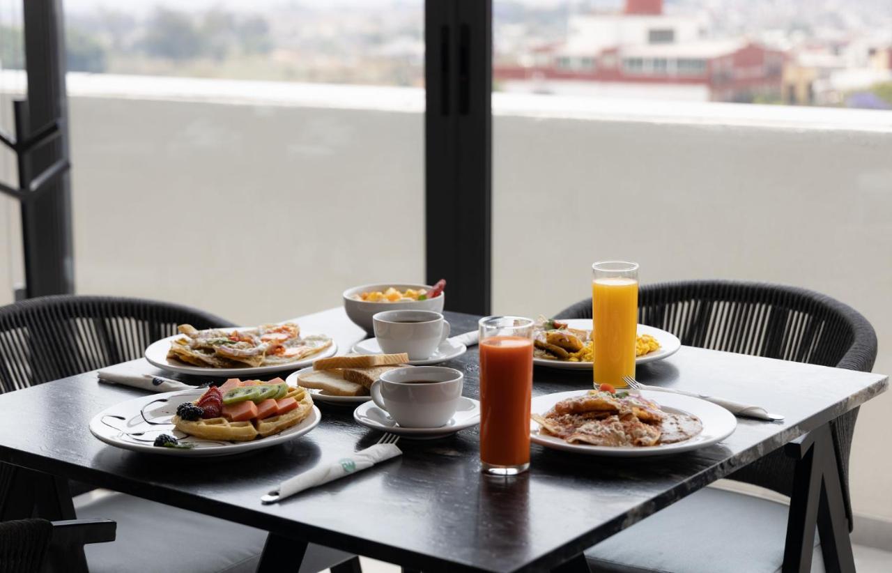 Th Hotel & Vivienda تيباتيتلان دي موريلوس المظهر الخارجي الصورة