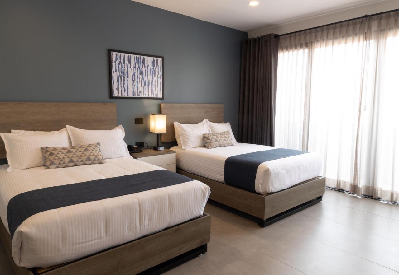 Th Hotel & Vivienda تيباتيتلان دي موريلوس المظهر الخارجي الصورة